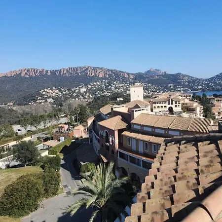 For 7 People Saint-Raphael (Var)