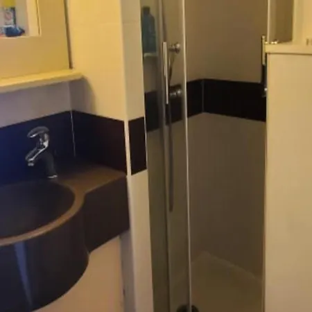 Apartment For 7 People *